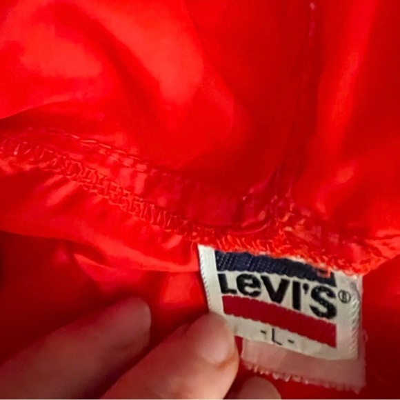 VTG Levis Olympic 80s red lightweight pullover hooded 3/4 zip Windbreaker large - Picture 12 of 12